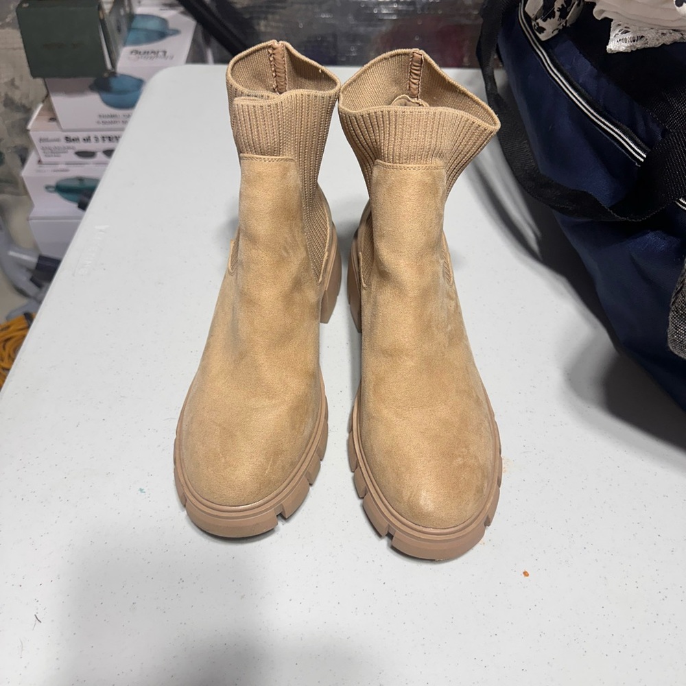 Women's Tan Ankle Boots